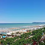 Happy Camp Mobil Homes In Riccione By Interhome * 米萨诺阿德里亚蒂科