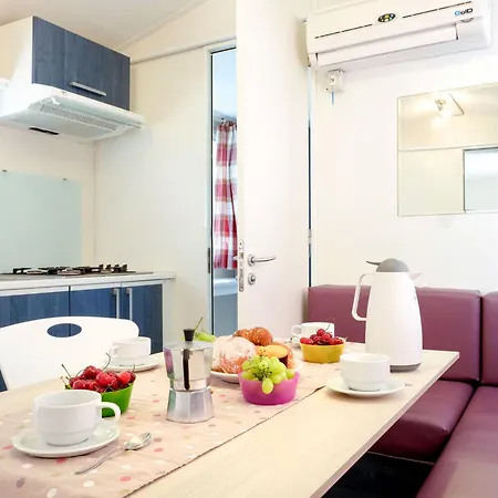 Happy Camp Mobil Homes In Riccione By Interhome 別荘