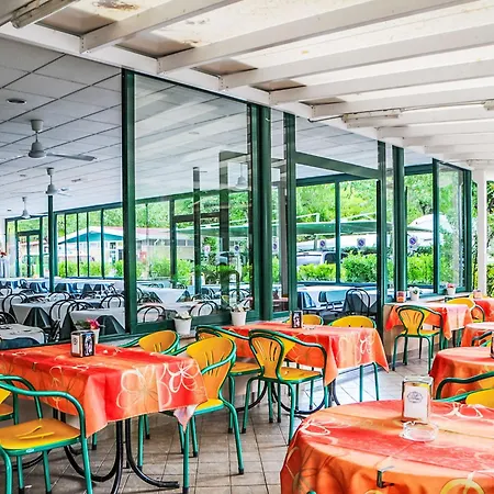 Dom wakacyjny Happy Camp Mobil Homes In Riccione By Interhome Misano Adriatico